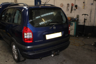 How to replace a clutch on a Vauxhall Zafira