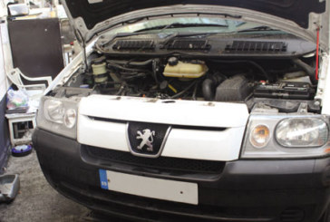 How to change a clutch on a Peugeot Expert