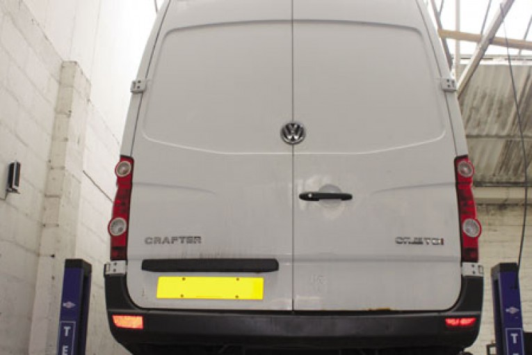 How to change a clutch on a Volkswagen Crafter