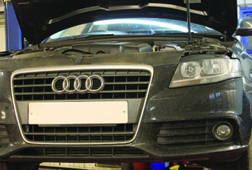 How to replace a cambelt on an Audi A4
