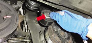 How to replace a timing belt on a Renault Laguna