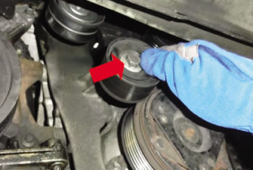 How to replace a timing belt on a Renault Laguna