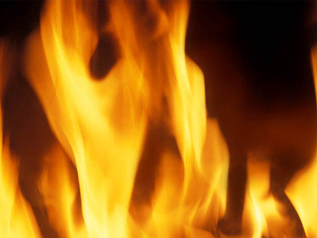 Man dies in garage fire