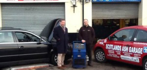 MP Ed Vaizey gives vehicle the TerraClean service