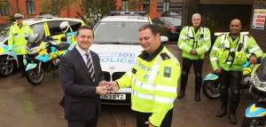 TyreSafe presents tread depth gauges to Britain’s largest motorway police group