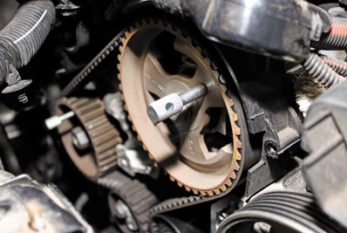 How to fit a timing belt on a Peugeot 206 - Professional Motor Mechanic