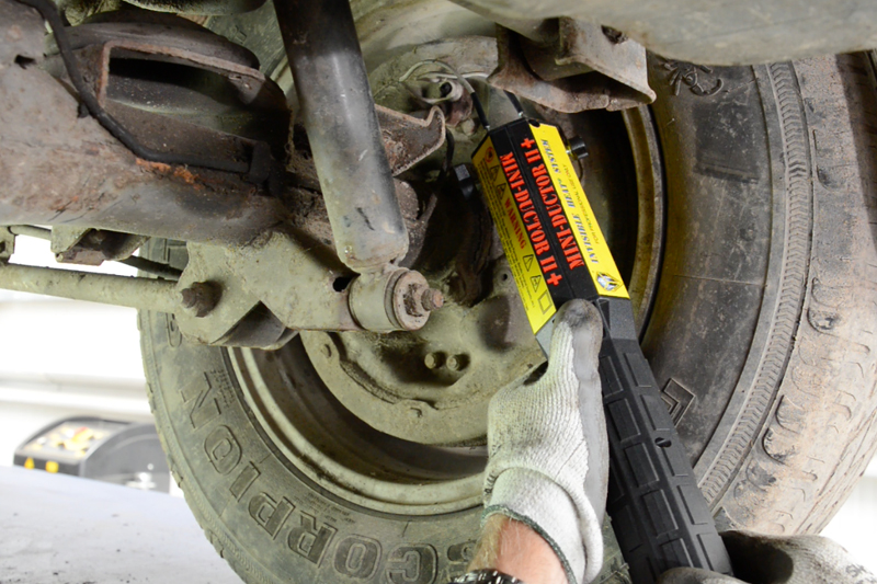 How To Remove Brake Bleeder Nuts Professional Motor Mechanic