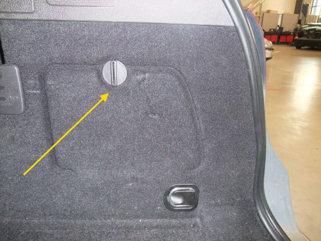 Vauxhall Astra Rear Light Cover Removal: The Ultimate Guide (Step By Step!) - ds9syux