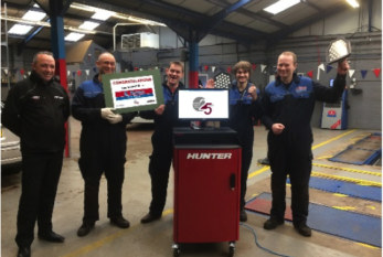 Workshop Wins Hunter Wheel Alignment Prize