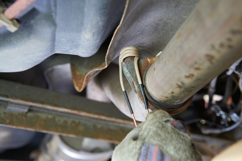 Exhaust Manifold Bolt Removal Professional Motor Mechanic