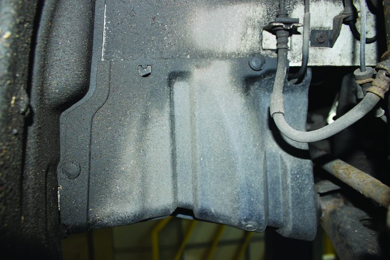 How to Fit a Clutch on a Suzuki Alto Professional Motor Mechanic