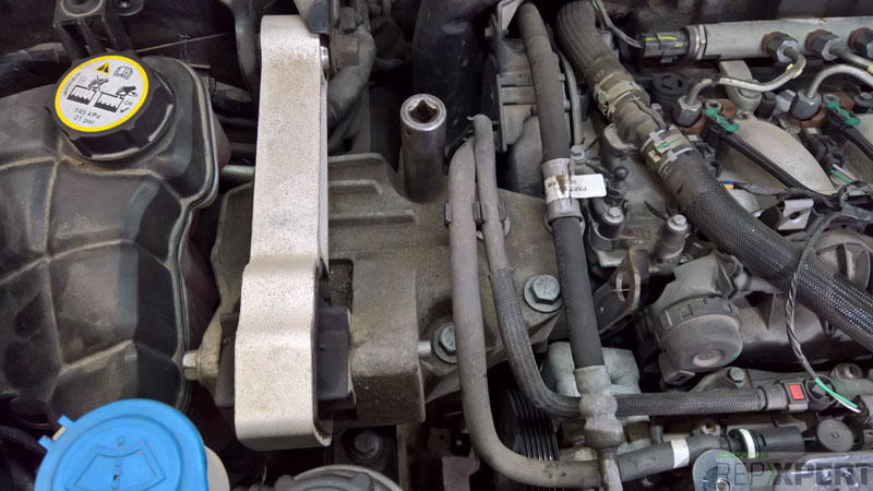 How to Fit a Timing Belt on a Land Rover Freelander 2