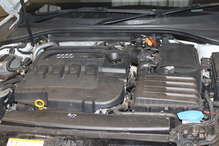 How to Fit a Clutch on an Audi A3 Professional Motor Mechanic