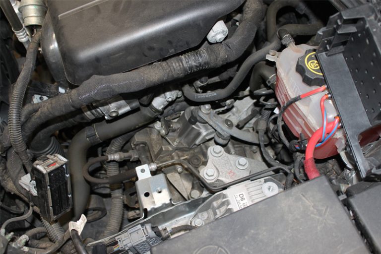 How to Fit a Clutch on a Vauxhall Astra - Professional Motor Mechanic