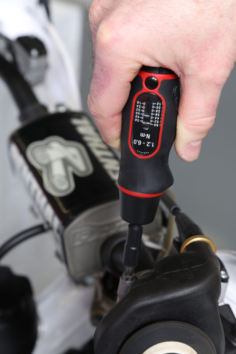 Torque Wrench Basics Professional Motor Mechanic