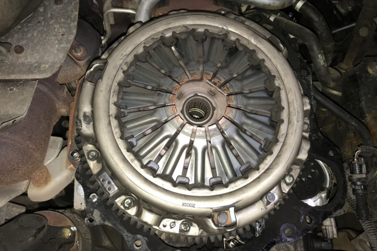How to Replace the Clutch on a Nissan Navara Professional Motor Mechanic