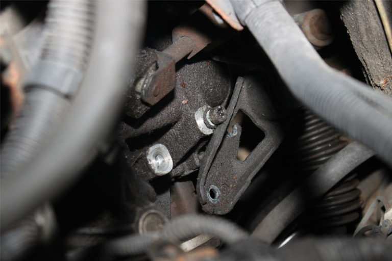 How to Replace the Clutch on a Vauxhall Meriva Professional Motor