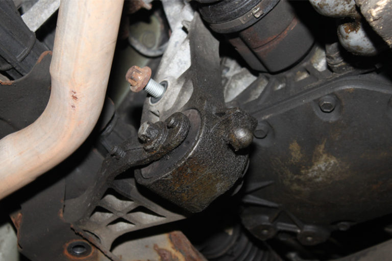 How to Replace the Clutch on a Vauxhall Meriva Professional Motor