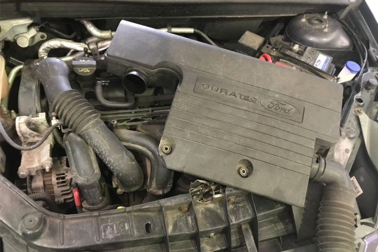 How to Replace the Timing Belt on a Ford Fiesta Professional Motor