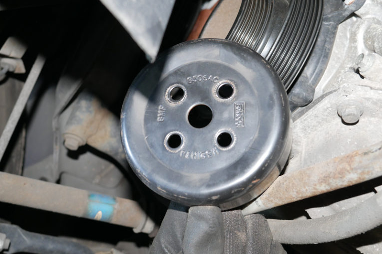 How to Replace the Timing Belt on a Ford Fiesta Professional Motor