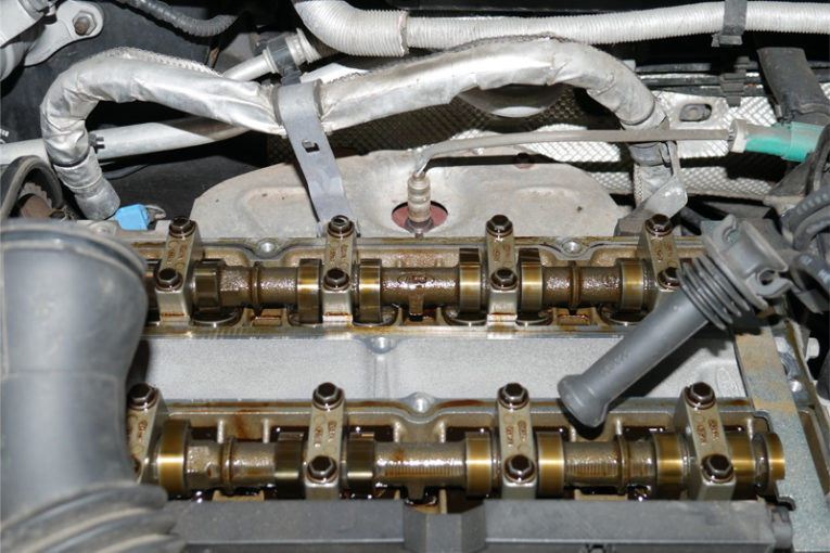 How to Replace the Timing Belt on a Ford Fiesta Professional Motor