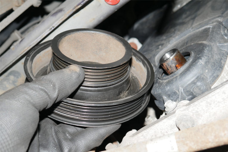 How to Replace the Timing Belt on a Ford Fiesta Professional Motor