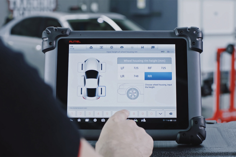 Autel runs through an ADAS Volkswagen LDW Calibration