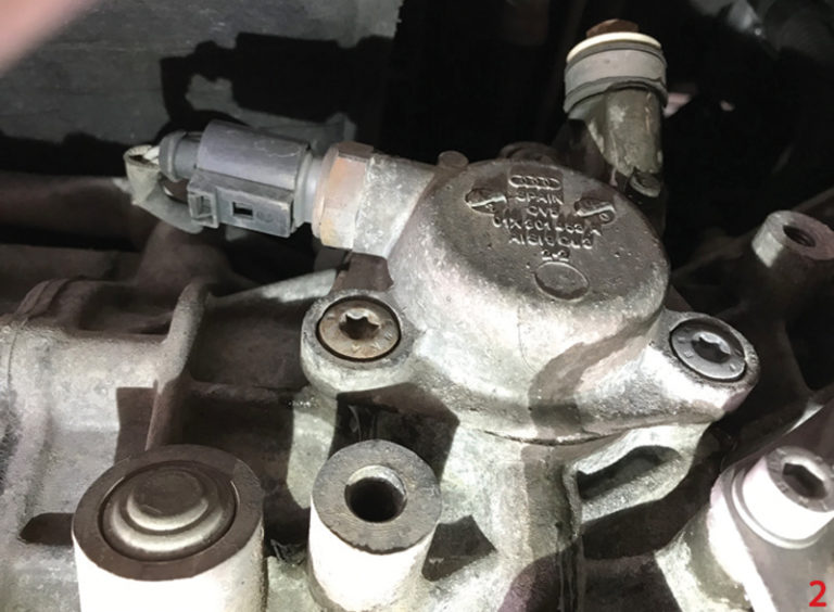 How to replace the clutch on an Audi A4 Professional Motor Mechanic