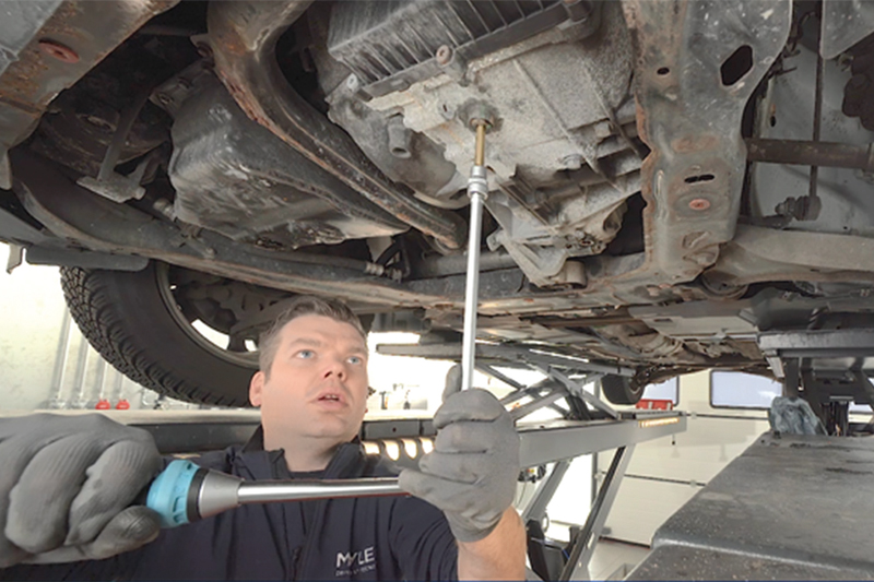 Changing DCT 450 automatic transmission oil