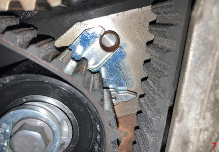 How to replace Ford Kuga timing belt Professional Motor Mechanic