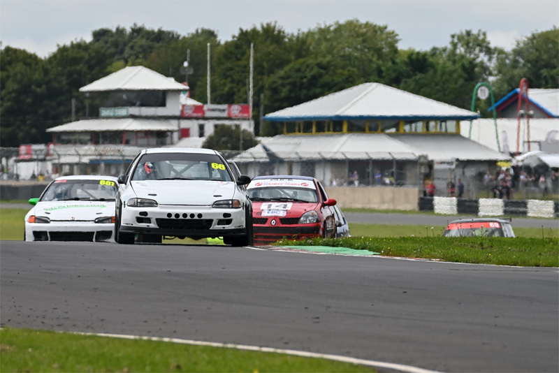 Motul partners with Castle Combe Circuit