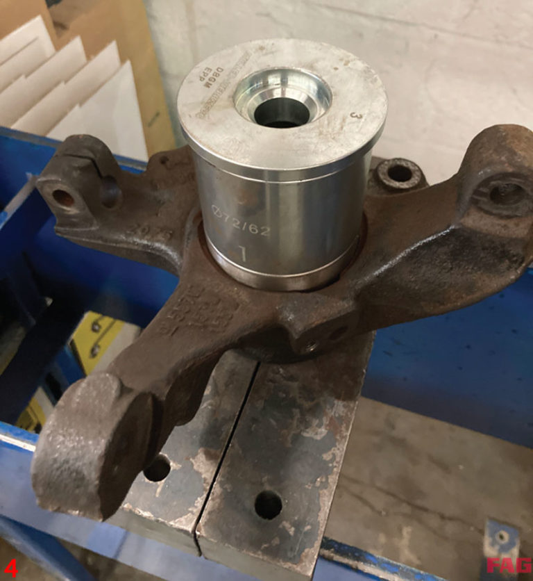 How to replace Vauxhall Corsa wheel bearings Professional Motor Mechanic