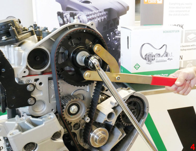 How to replace the timing belt on an Iveco Daily Professional Motor