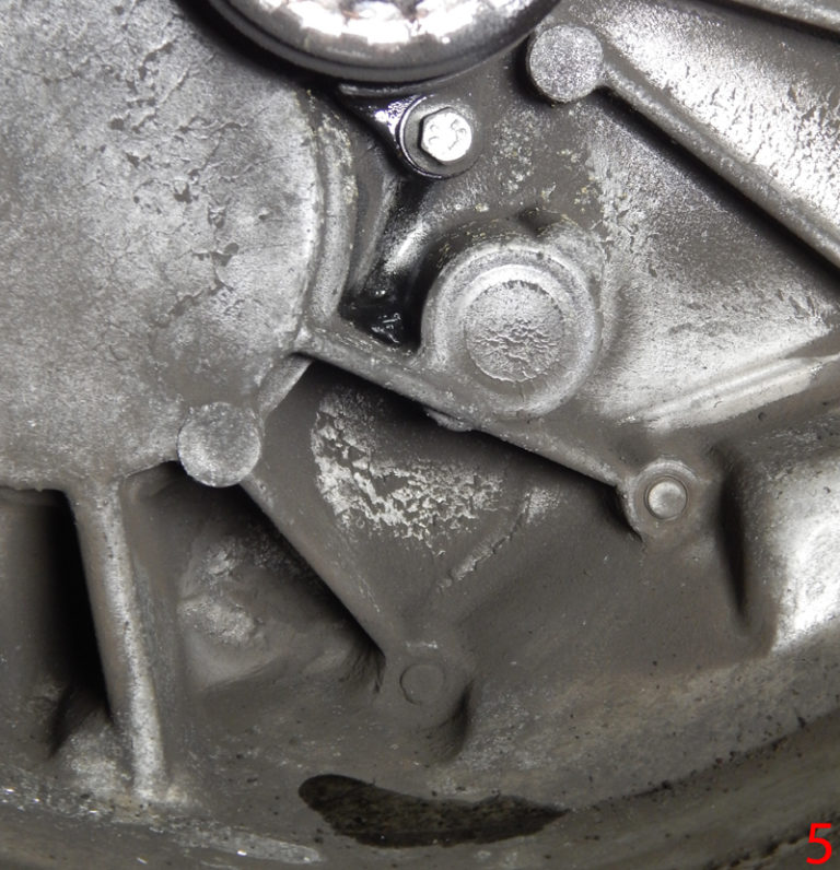 How to replace the clutch on a Volvo V50 Professional Motor Mechanic