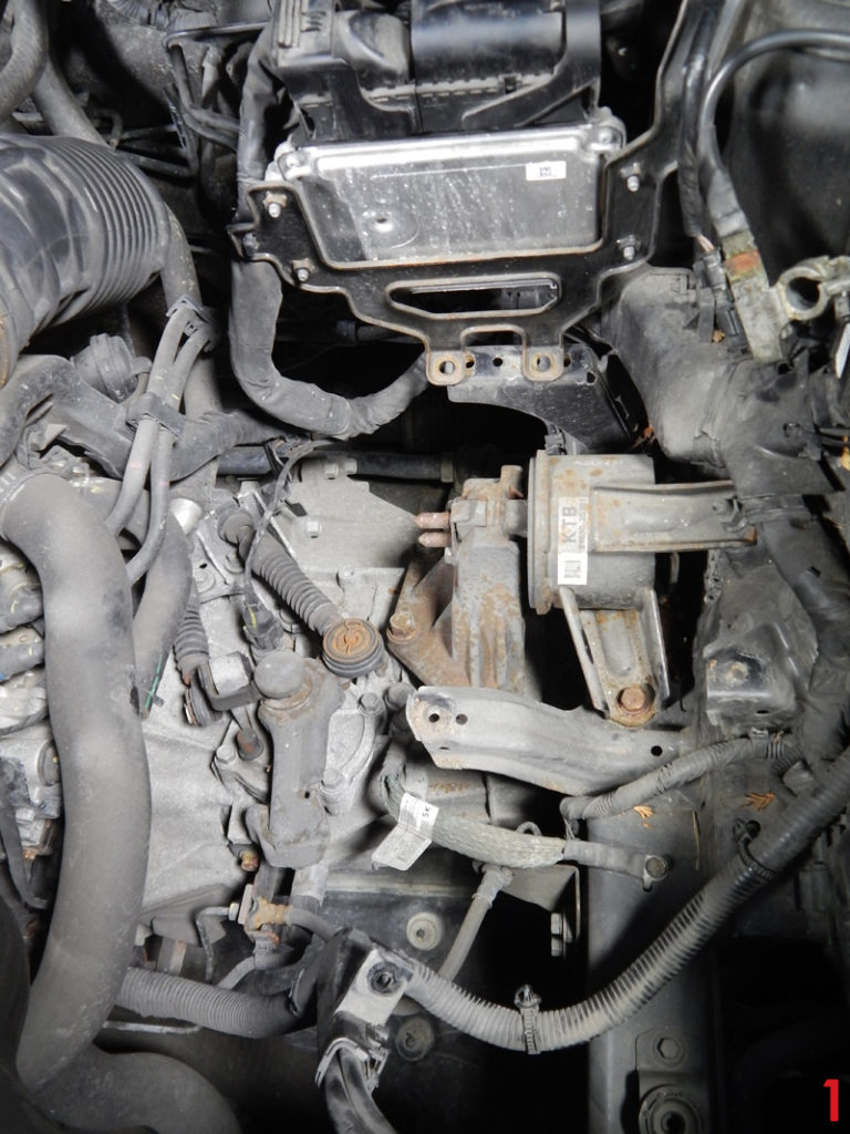How to replace the clutch on a Hyundai ix35 Professional Motor Mechanic