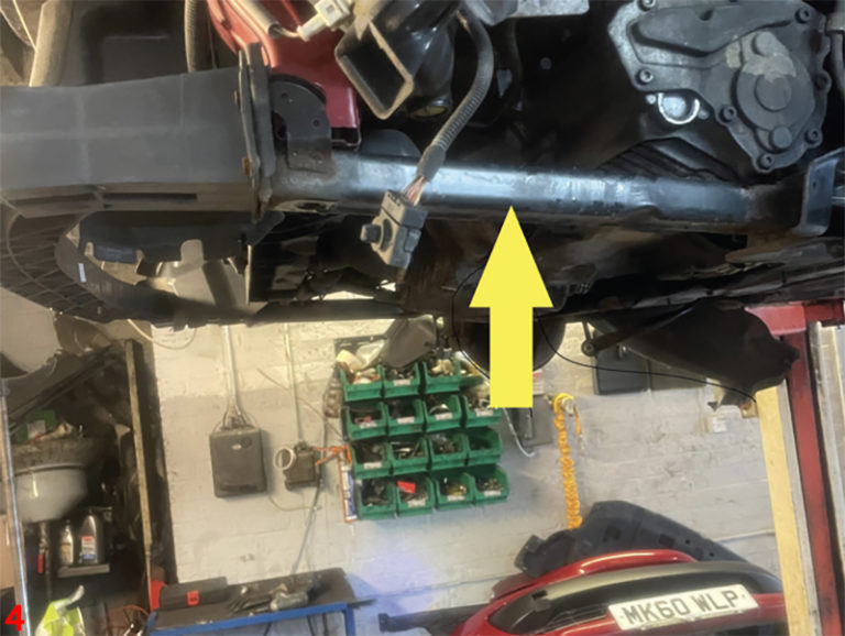 How to replace the clutch in a Peugeot 308 Professional Motor Mechanic