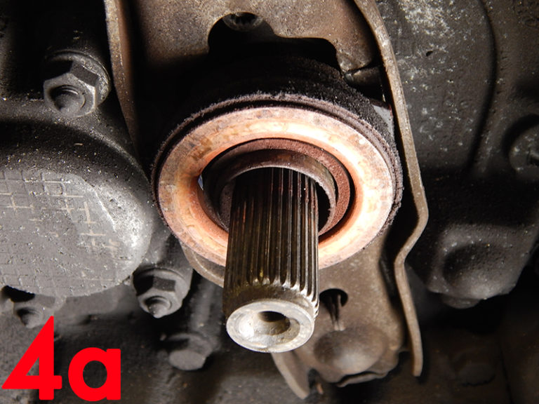 How to replace the clutch on a VW Passat Professional Motor Mechanic