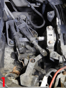 How to replace the clutch on a VW Passat - Professional Motor Mechanic