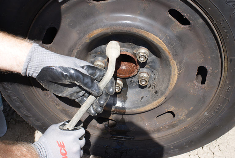 How to remove seized lug nuts by induction heat Professional Motor