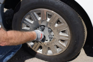 How to remove seized lug nuts by induction heat