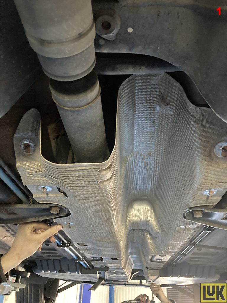 How to replace a clutch on a MINI Countryman Professional Motor Mechanic