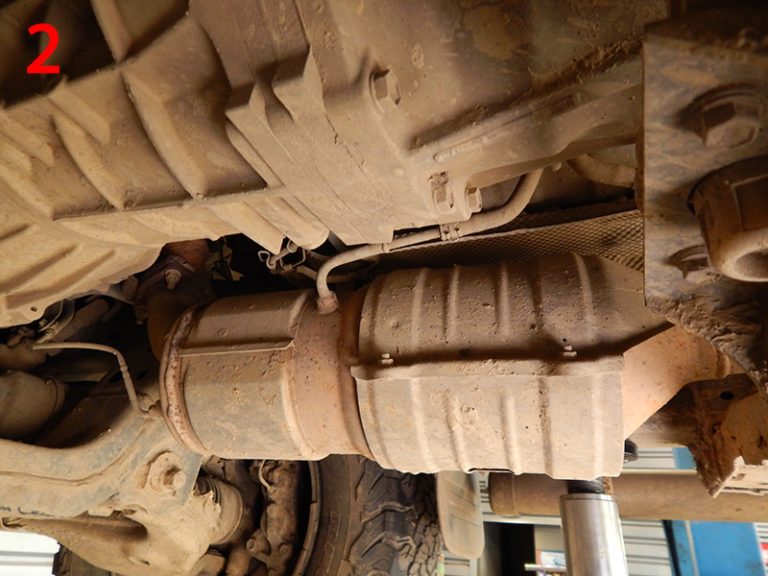 How to replace the clutch on a Toyota Hilux Professional Motor Mechanic