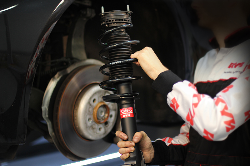 Shock absorber fitting tips