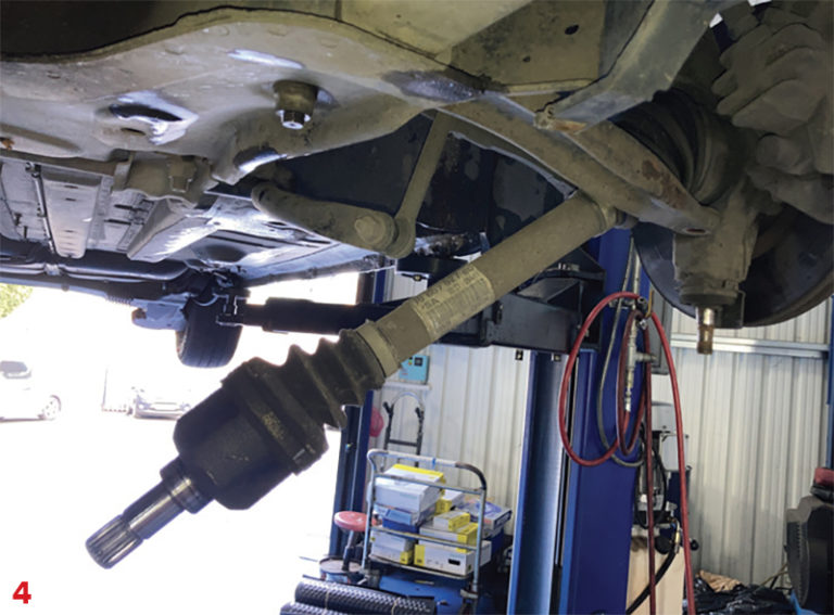 How to replace clutch on a Citroën Berlingo Professional Motor Mechanic