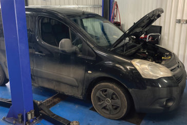 How to replace clutch on a Citroën Berlingo