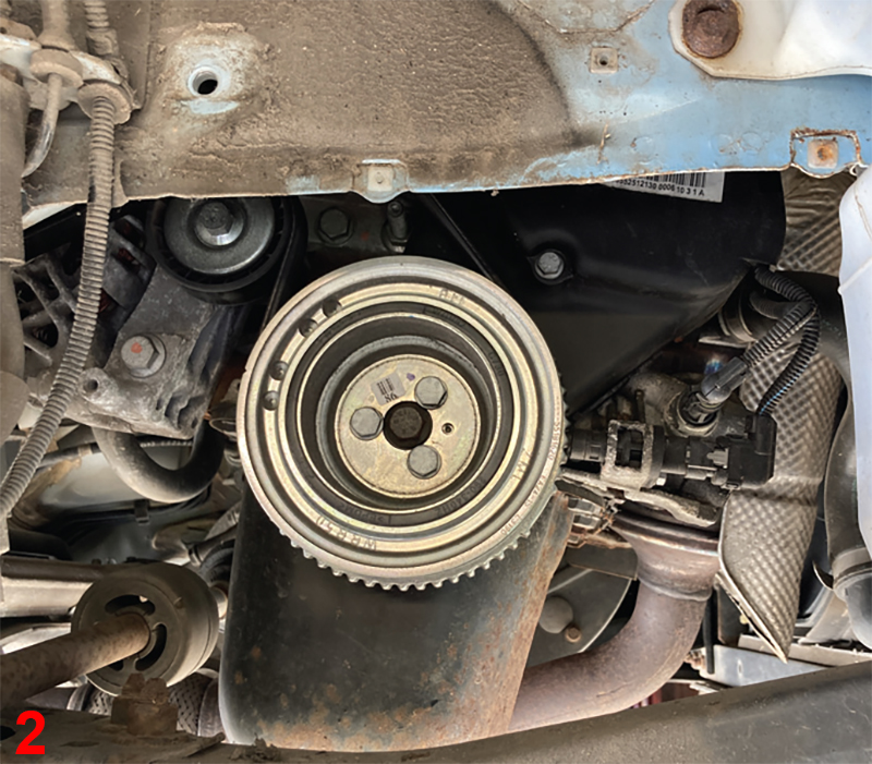 Timing belt replacement on a Fiat 500