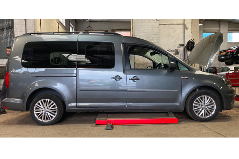 How to replace the clutch on a Volkswagen Caddy