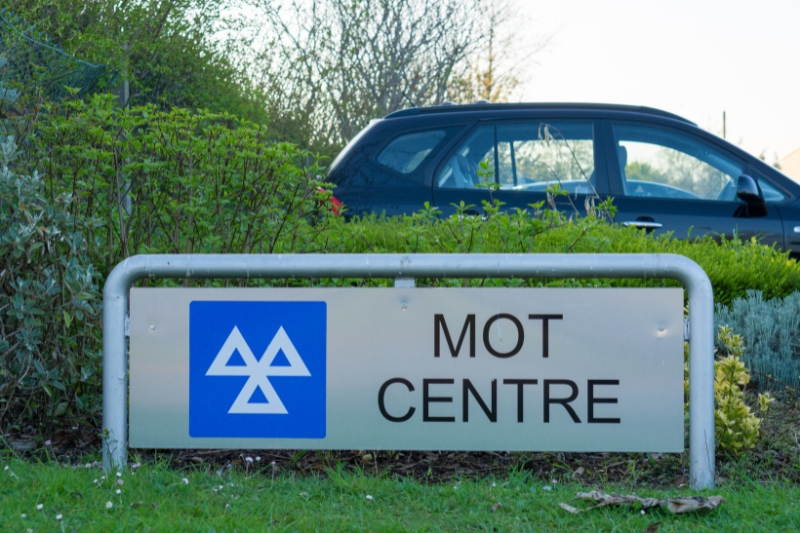 Why must the MOT cap rise?
