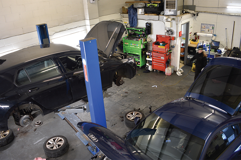 PMM goes on a garage visit