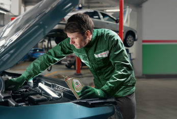 Castrol partners with the IMI